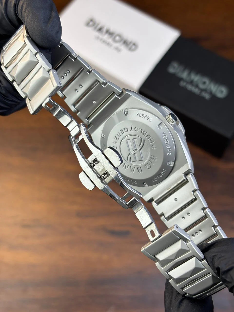 Orignal Silver Gray Hublot diamond cut black dial WATCH
